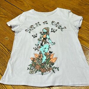 Tim Burton Nightmare Before Sally “Such a Doll” tee. Good condition, Size 15/17.